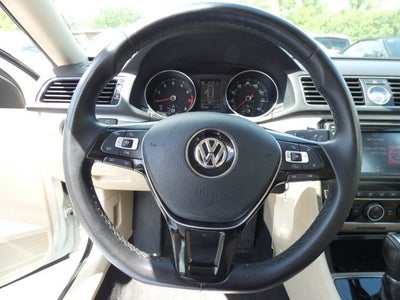 2016 Volkswagen Passat 1.8T SE
