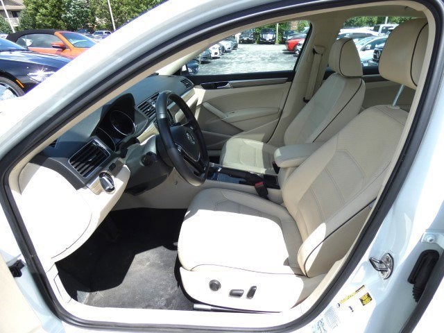 2016 Volkswagen Passat 1.8T SE