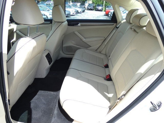 2016 Volkswagen Passat 1.8T SE