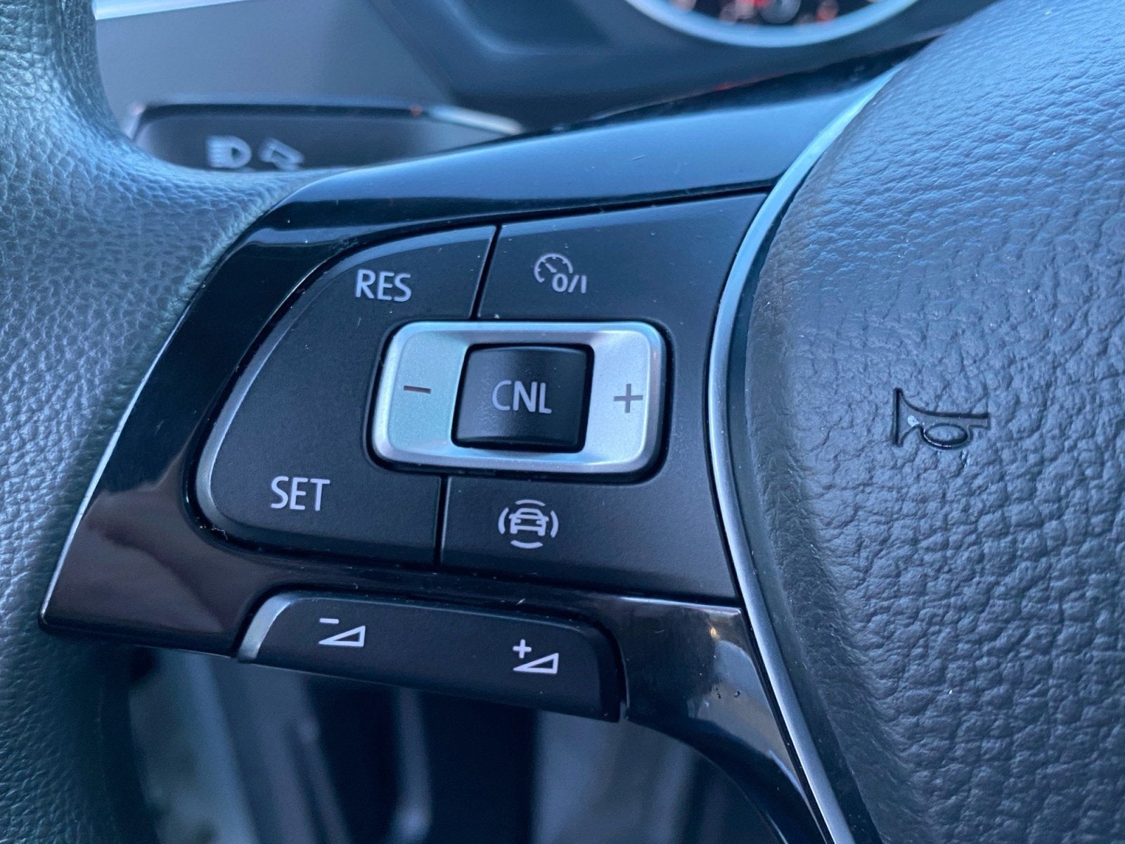 2019 Volkswagen Tiguan S