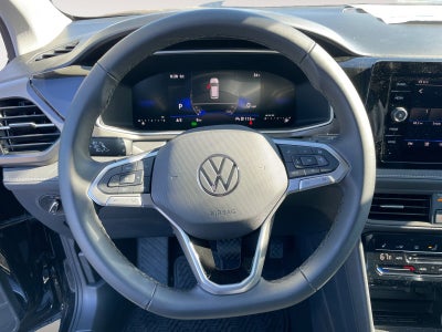 2026 Volkswagen Taos SE Black