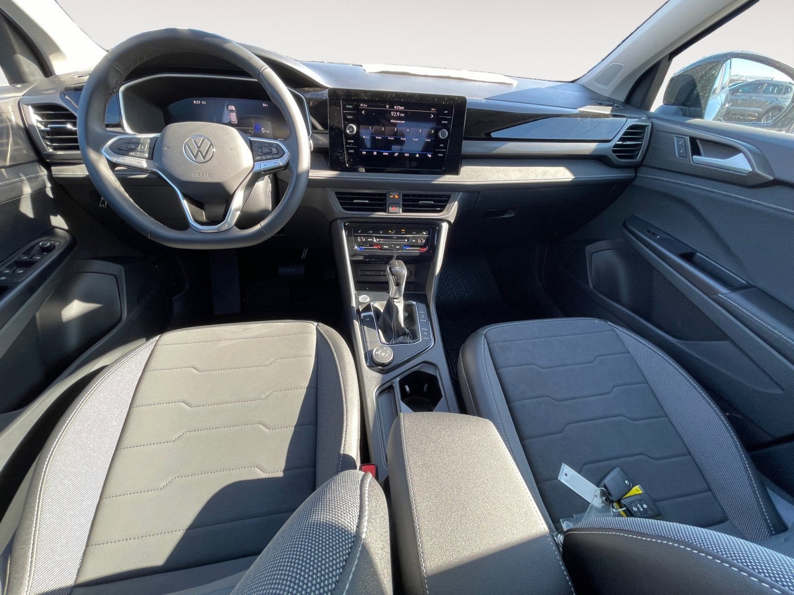 2026 Volkswagen Taos SE Black