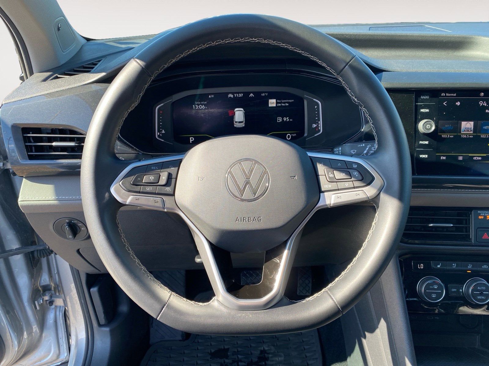 2022 Volkswagen Taos SEL