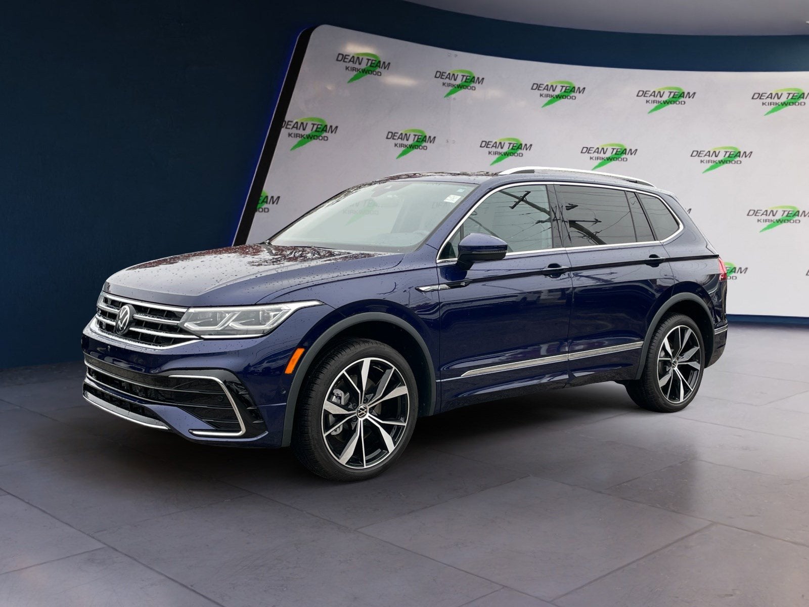 2024 Volkswagen Tiguan SEL R-Line