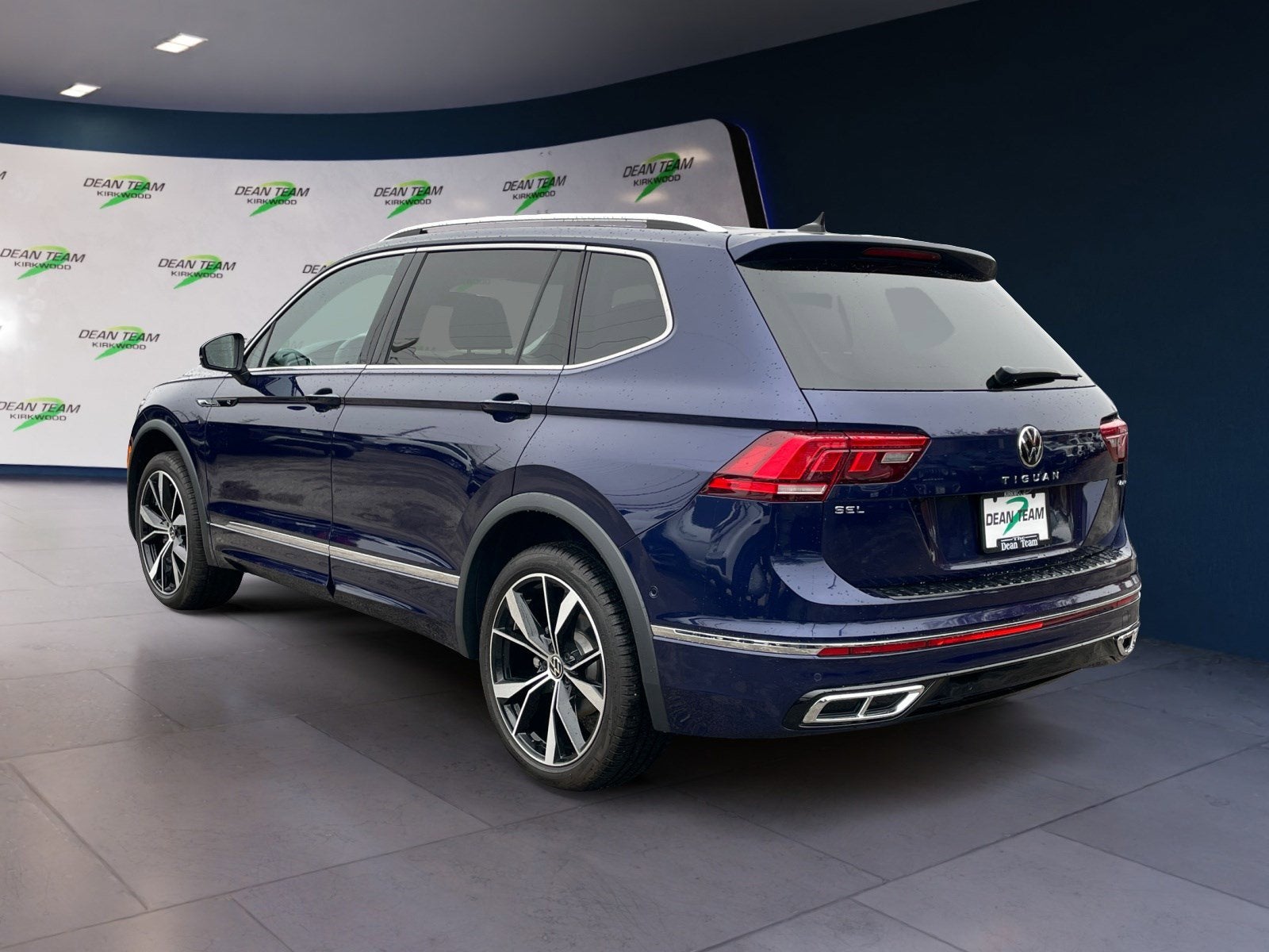 2024 Volkswagen Tiguan SEL R-Line