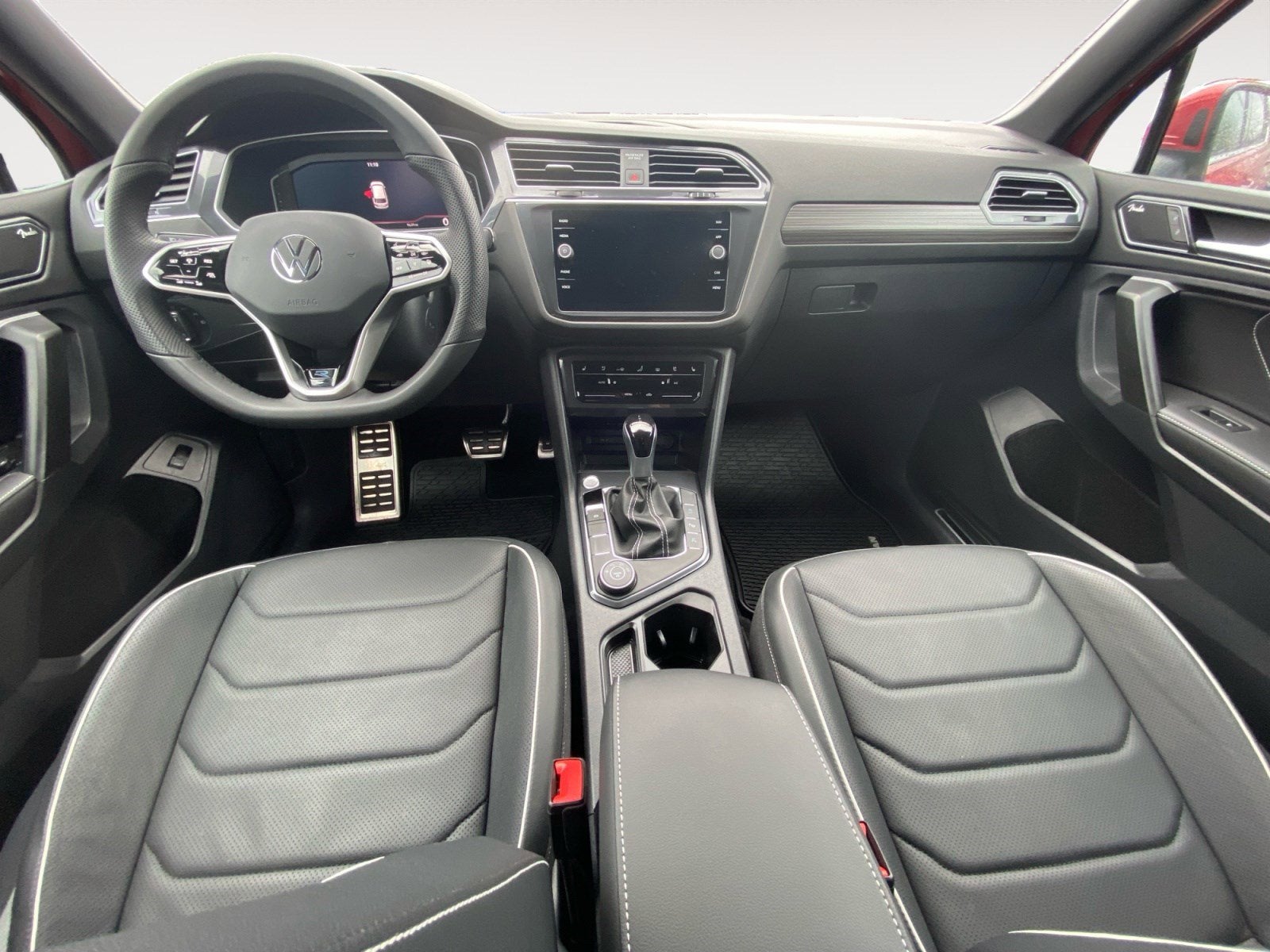 2024 Volkswagen Tiguan SEL R-Line