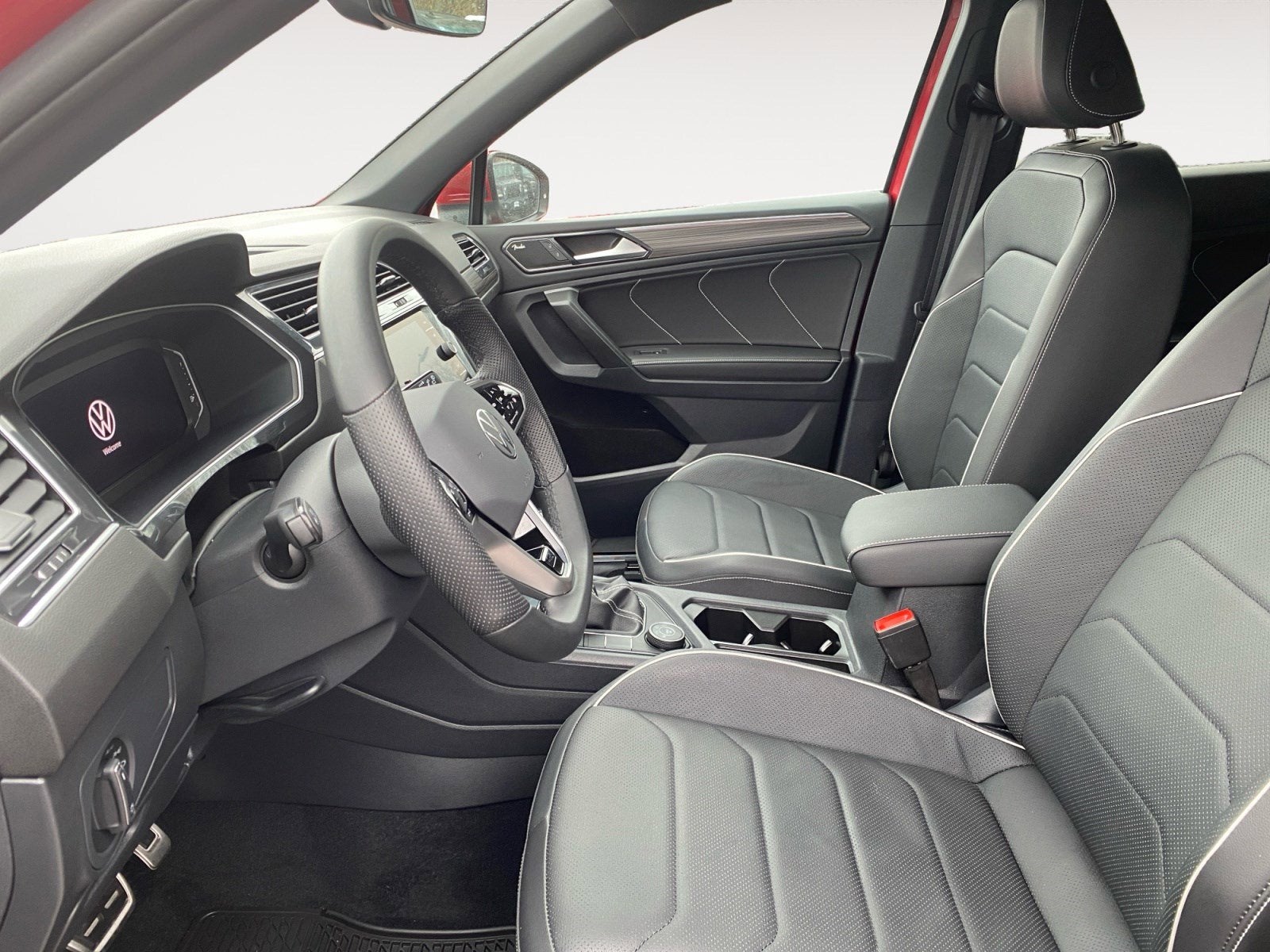 2024 Volkswagen Tiguan SEL R-Line