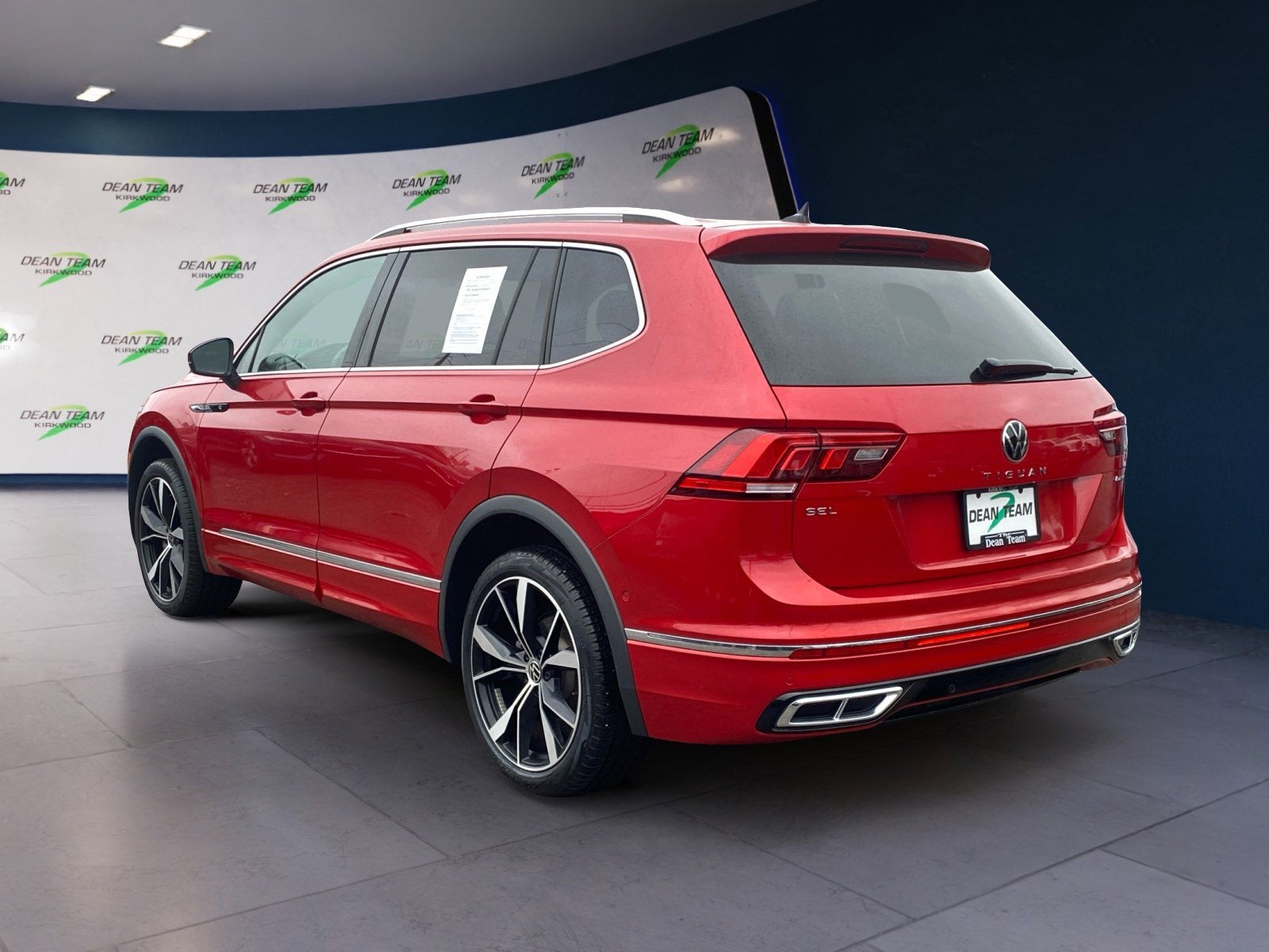 2024 Volkswagen Tiguan SEL R-Line