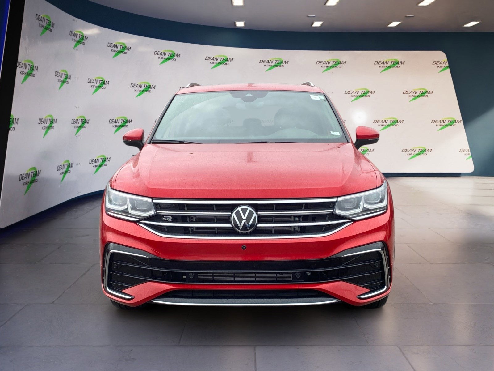 2024 Volkswagen Tiguan SEL R-Line