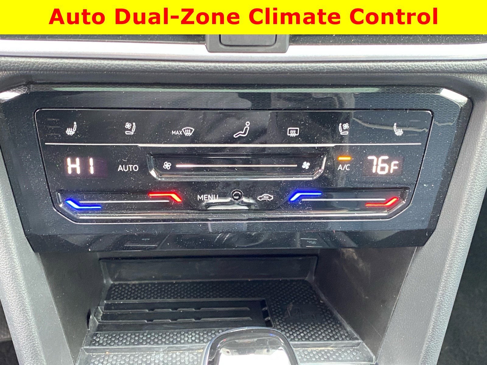 2025 Volkswagen Taos SEL