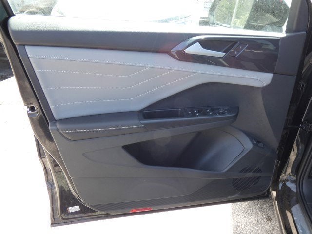 2024 Volkswagen Taos SEL