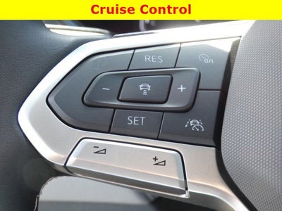 2024 Volkswagen Taos SEL