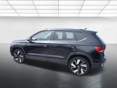 2024 Volkswagen Taos SEL