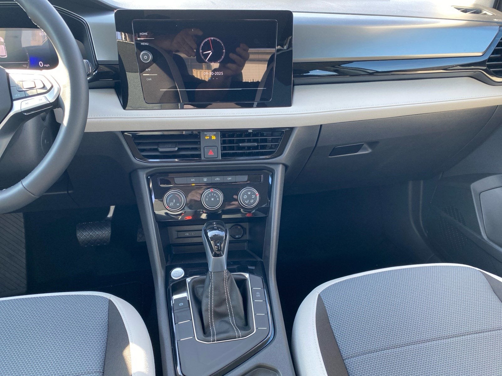 2025 Volkswagen Taos S