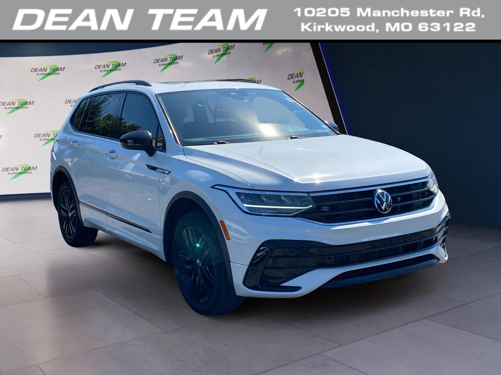 2022 Volkswagen Tiguan SE R-Line Black