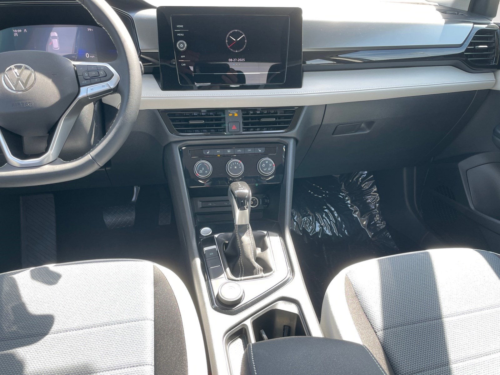 2025 Volkswagen Taos S