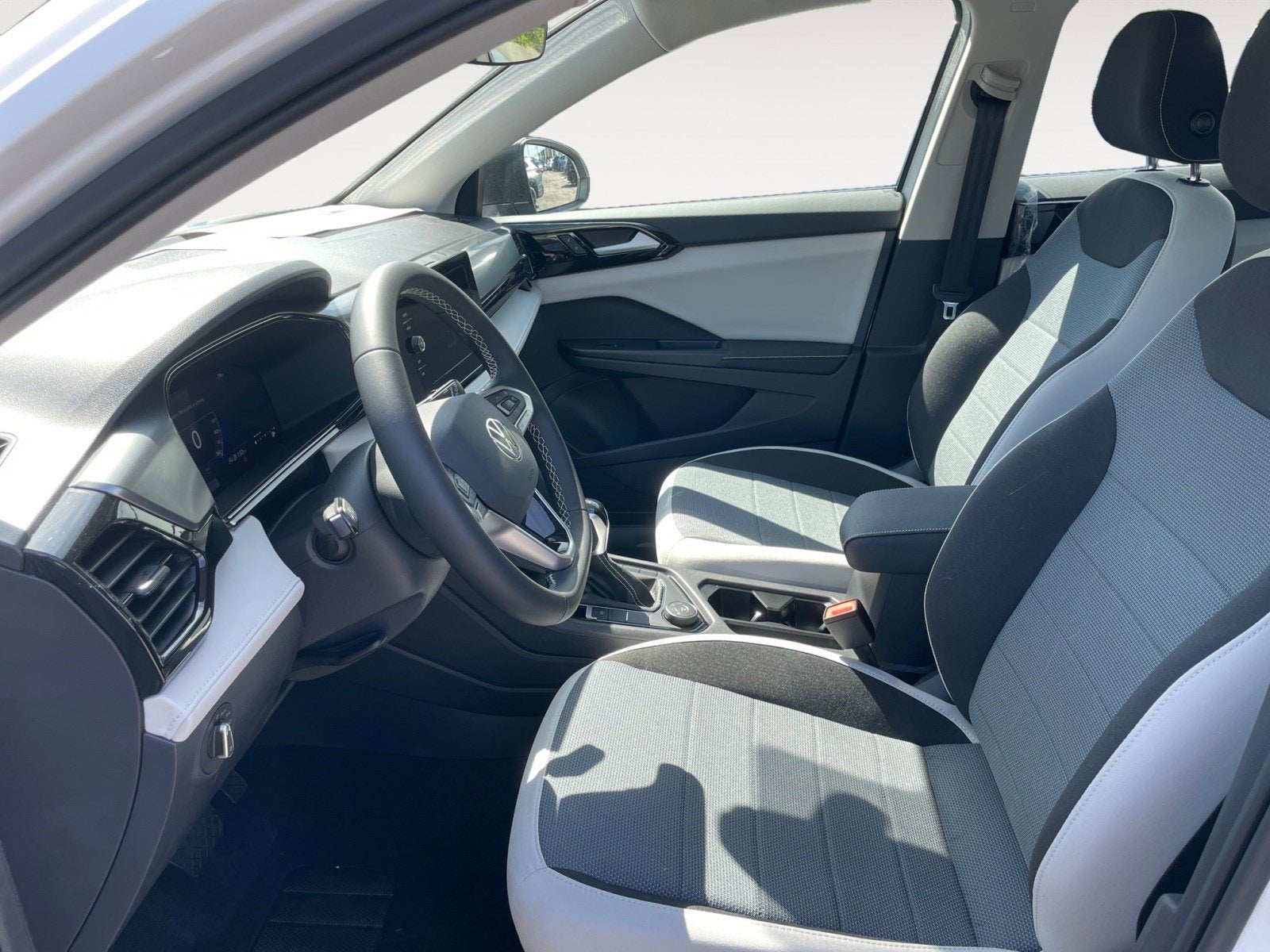 2025 Volkswagen Taos S