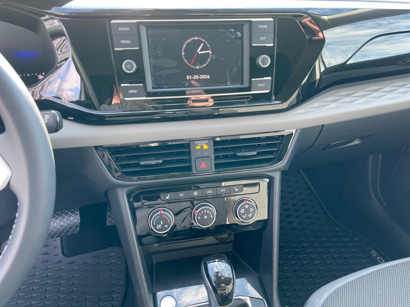 2024 Volkswagen Taos S