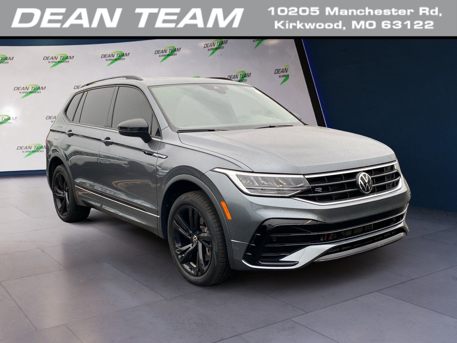 2023 Volkswagen Tiguan SE R-Line Black