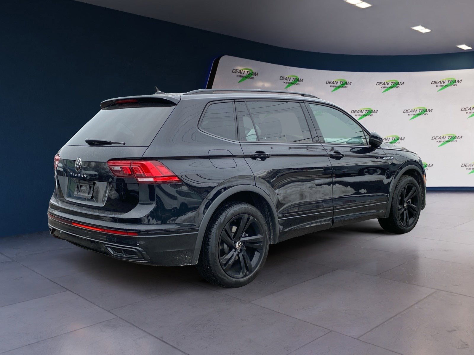 2024 Volkswagen Tiguan SE R-Line Black