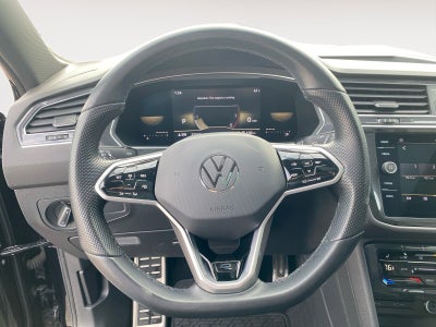 2022 Volkswagen Tiguan SE R-Line Black