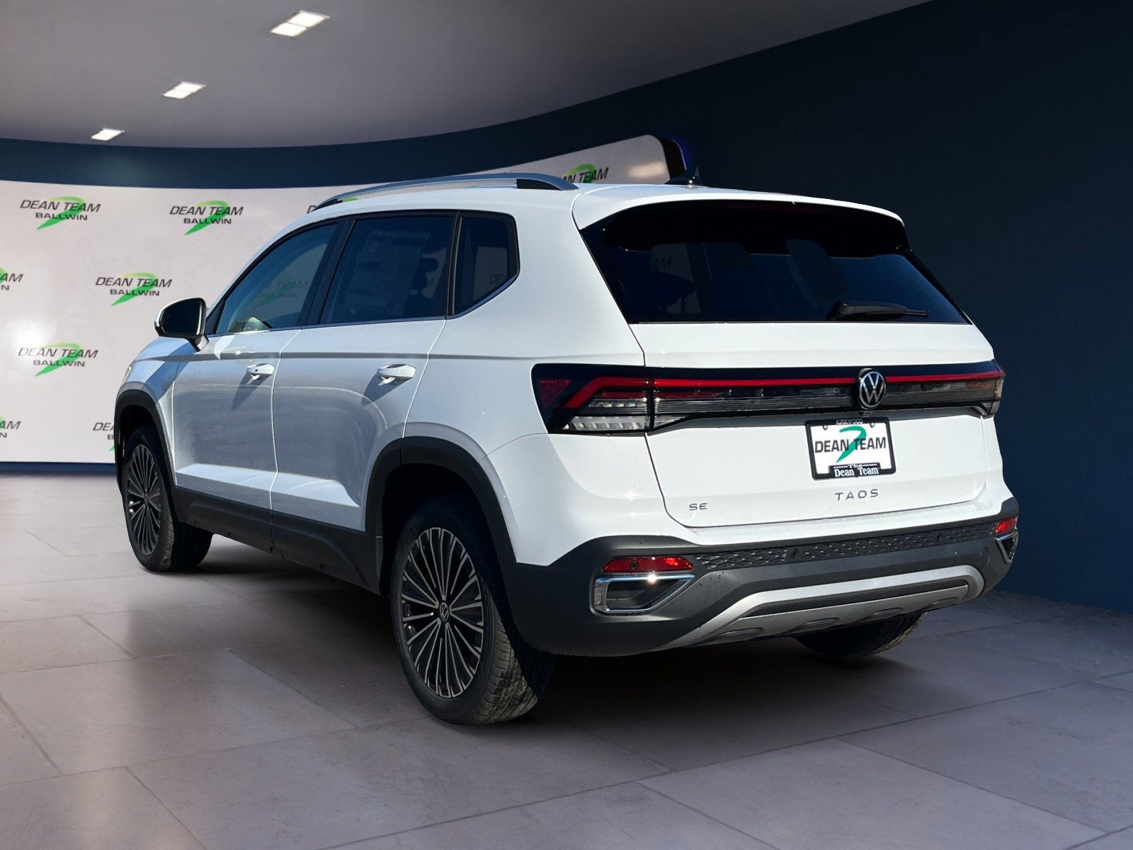 2025 Volkswagen Taos SE