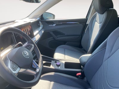 2025 Volkswagen Tiguan SE