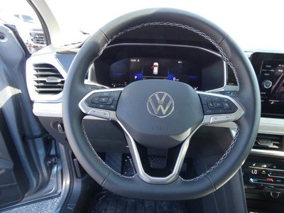 2025 Volkswagen Taos SE