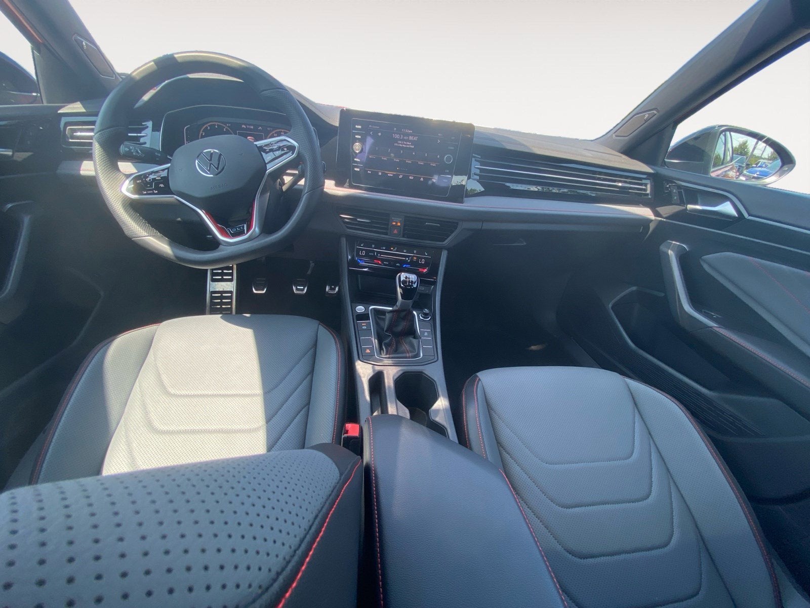 2025 Volkswagen Jetta GLI Autobahn