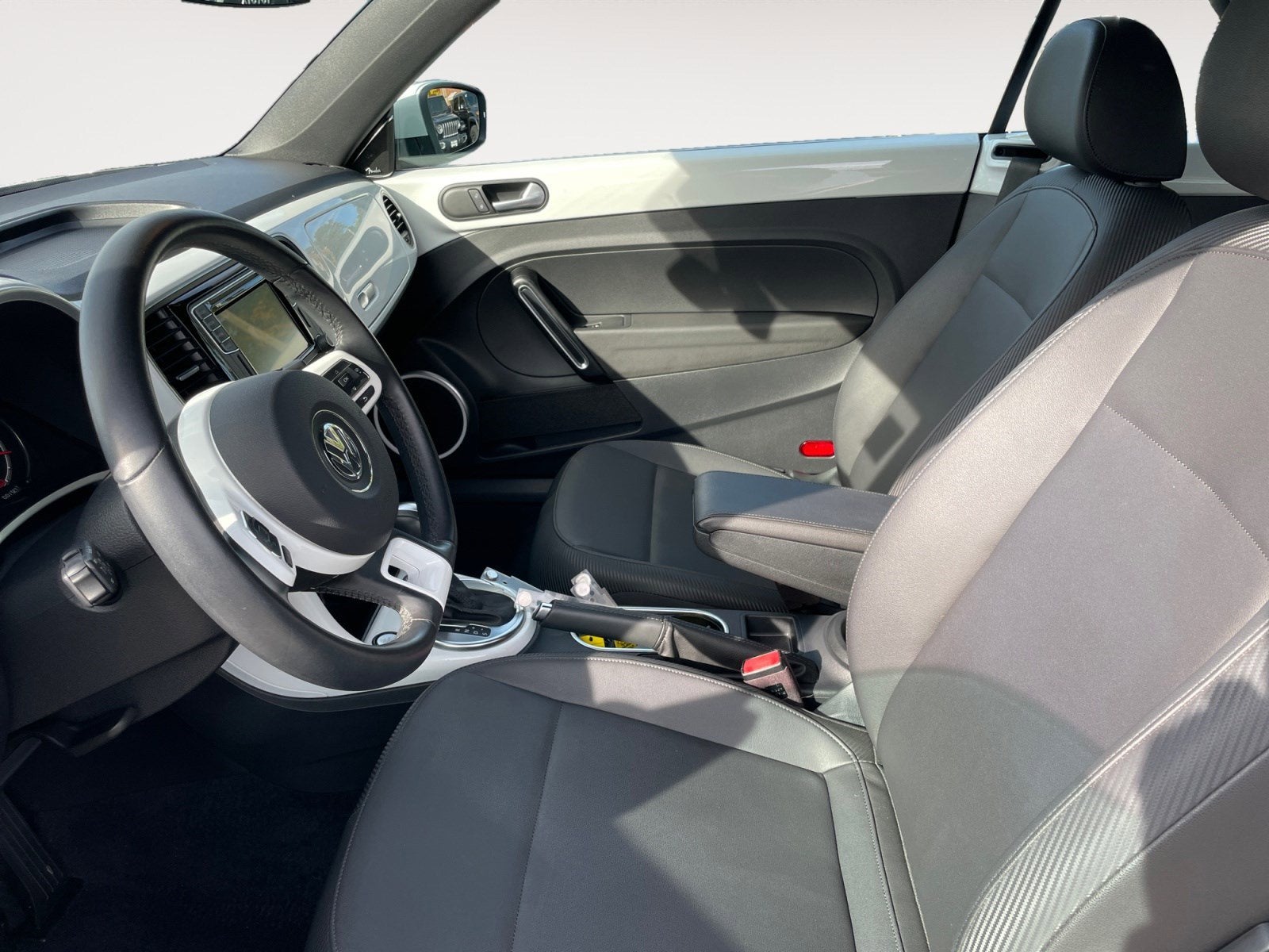 2019 Volkswagen Beetle Convertible SE