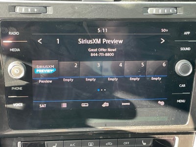 2019 Volkswagen Golf SE