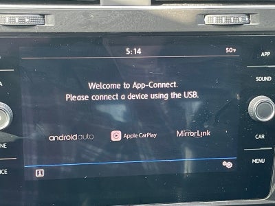 2019 Volkswagen Golf SE