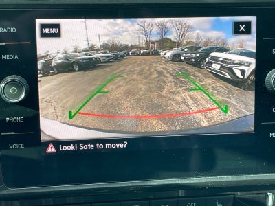 2019 Volkswagen Golf SE