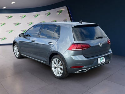 2019 Volkswagen Golf SE