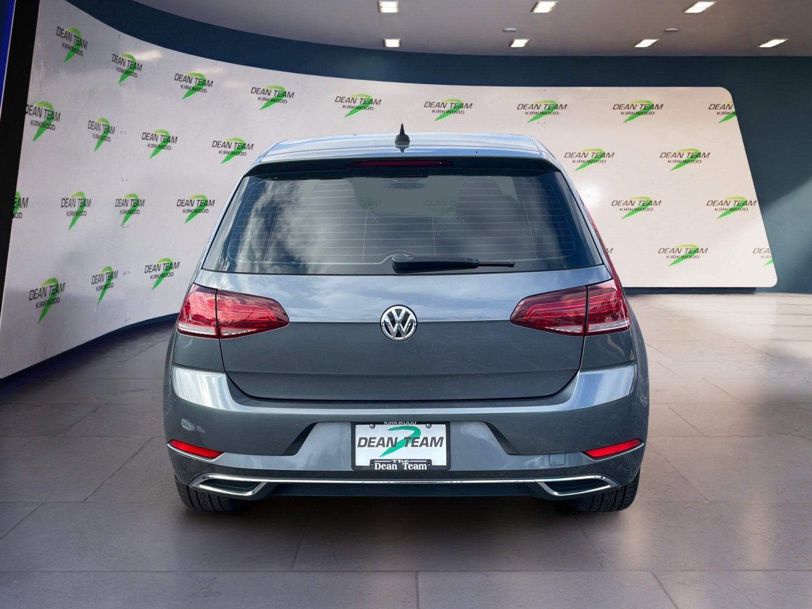 2019 Volkswagen Golf SE