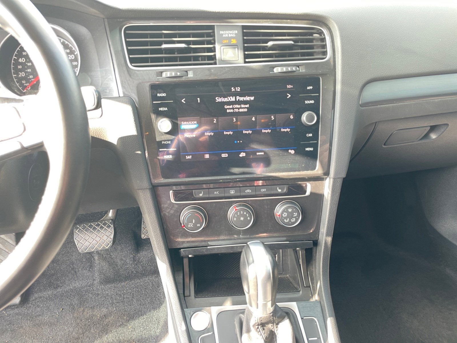 2019 Volkswagen Golf SE