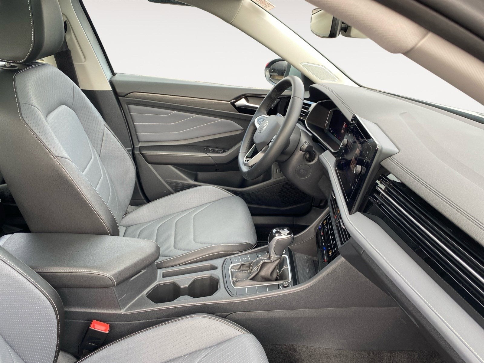 2025 Volkswagen Jetta SEL