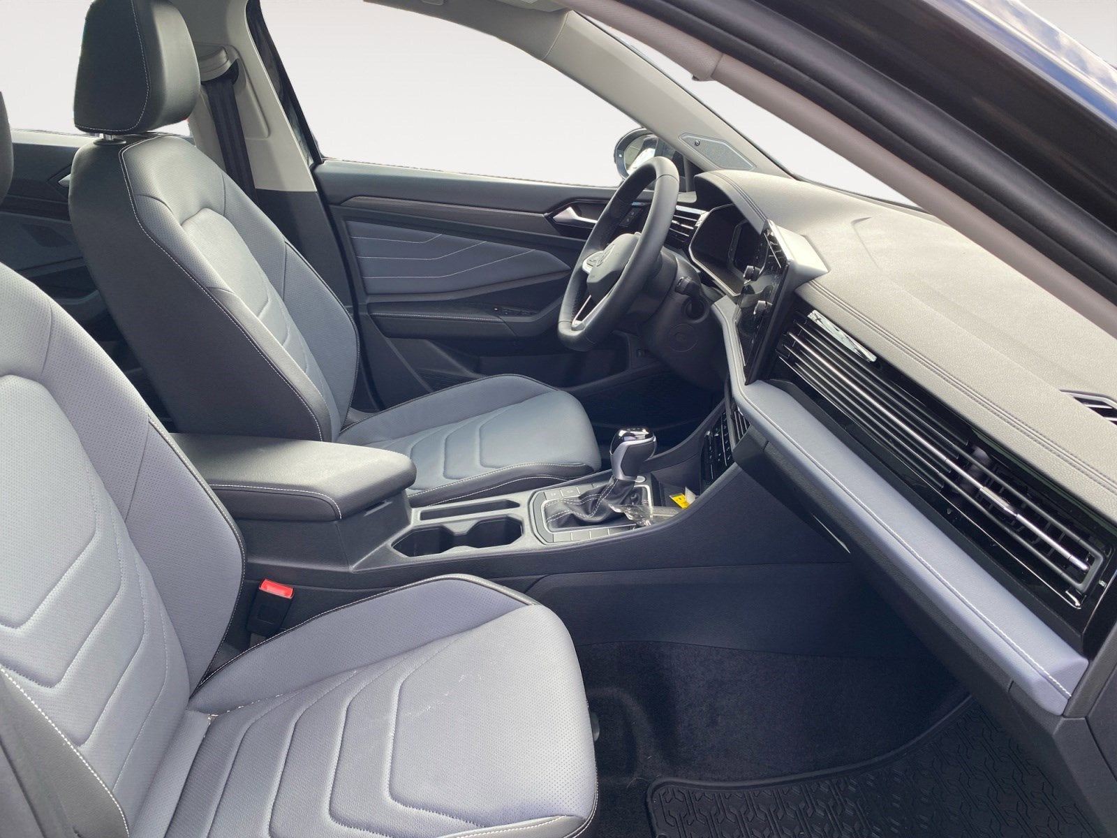 2025 Volkswagen Jetta SEL