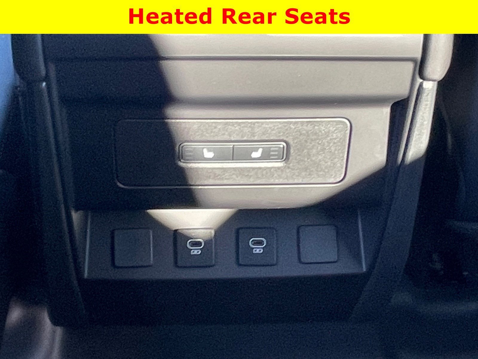 2025 Land Rover Defender S