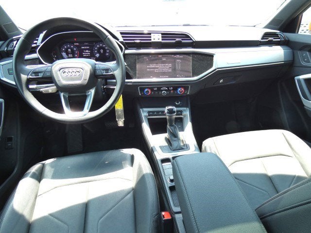 2022 Audi Q3 S line Premium