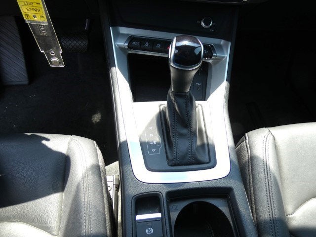 2022 Audi Q3 S line Premium