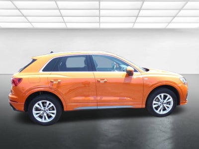2022 Audi Q3 S line Premium