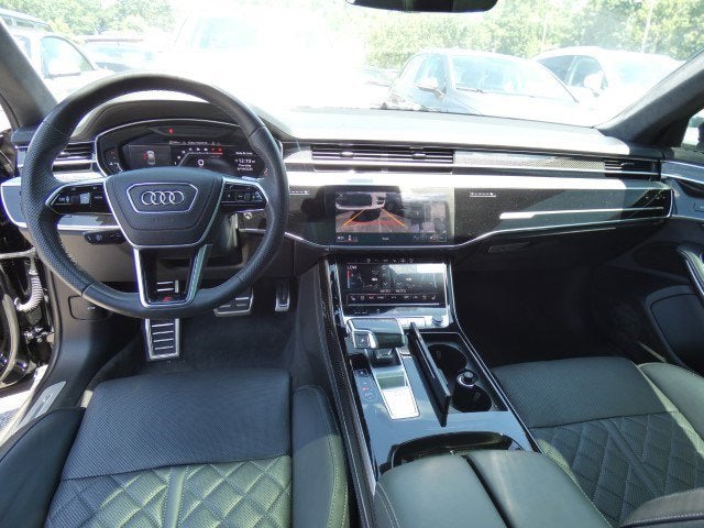 2023 Audi S8 4dr
