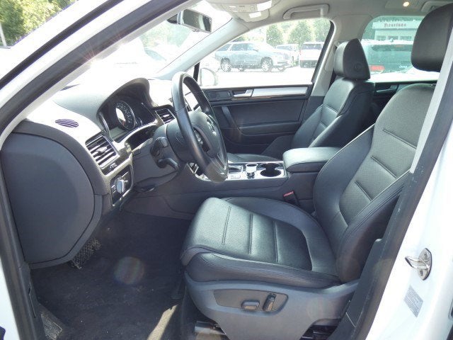 2013 Volkswagen Touareg Sport