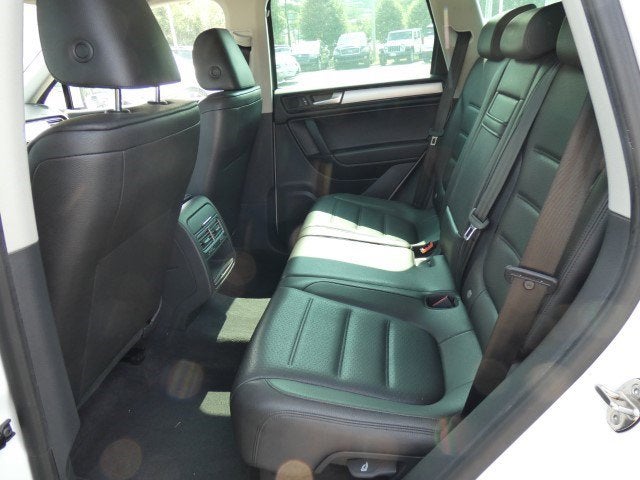 2013 Volkswagen Touareg Sport