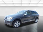 2012 Volkswagen Touareg Lux