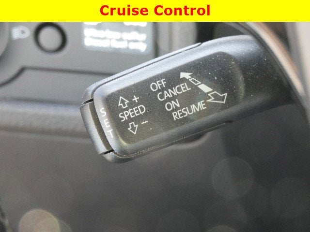 2012 Volkswagen Touareg Lux