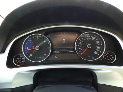 2012 Volkswagen Touareg Lux