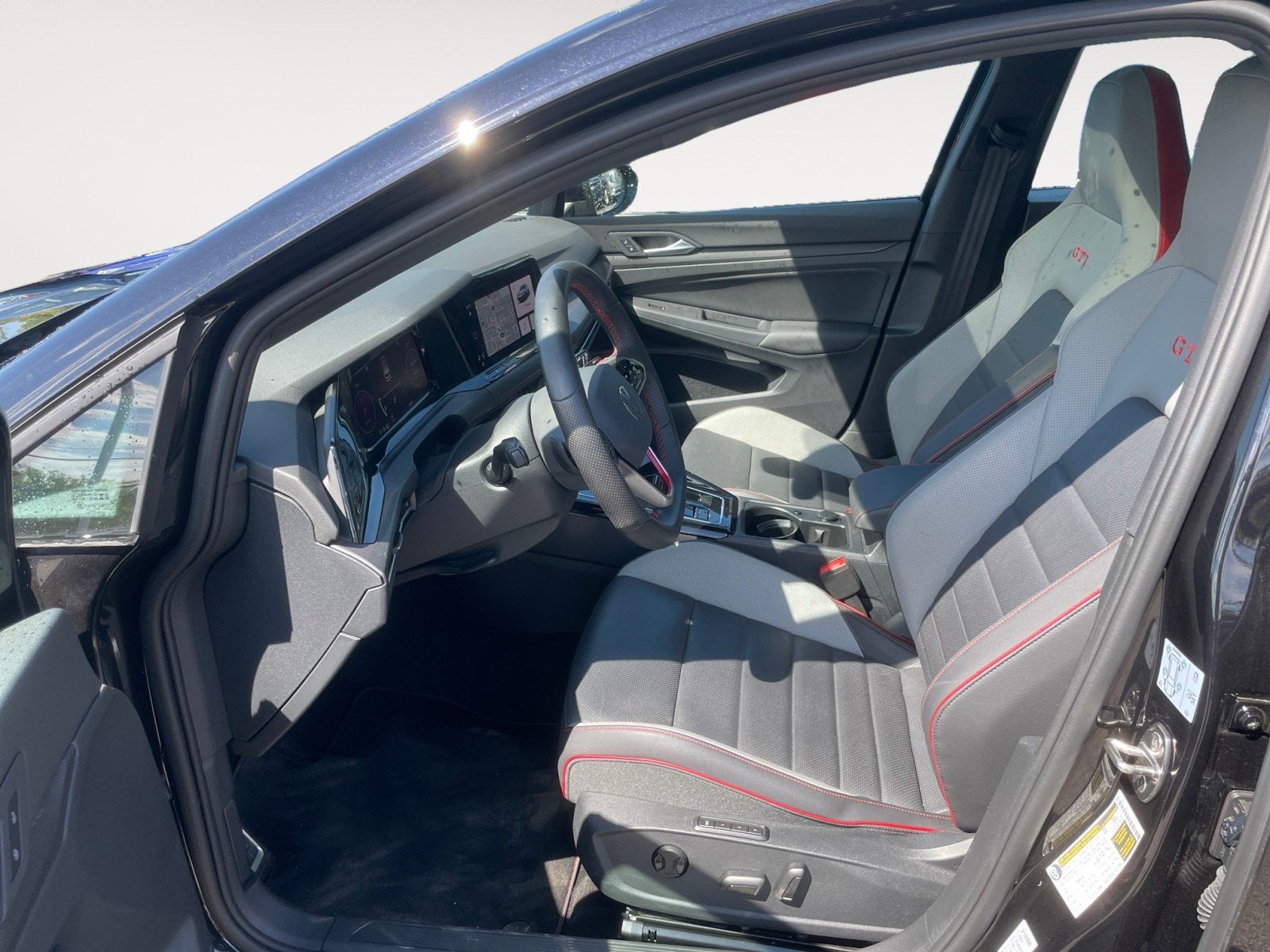 2024 Volkswagen Golf GTI SE