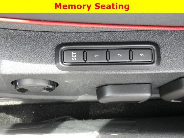 2025 Volkswagen Golf GTI SE